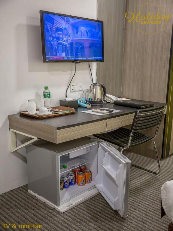 Holiday Season Motel Yangon Ngoại thất bức ảnh