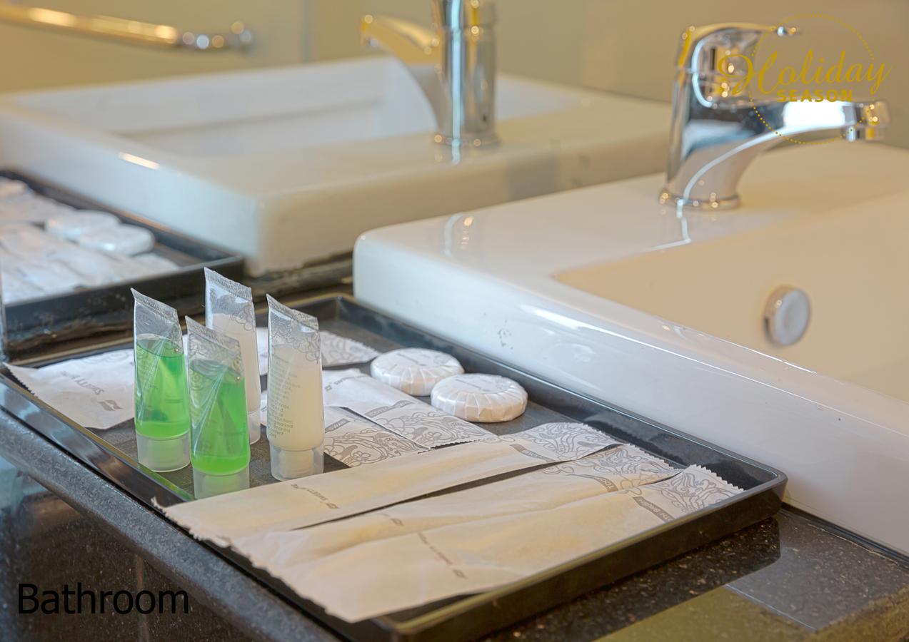 Holiday Season Motel Yangon Ngoại thất bức ảnh