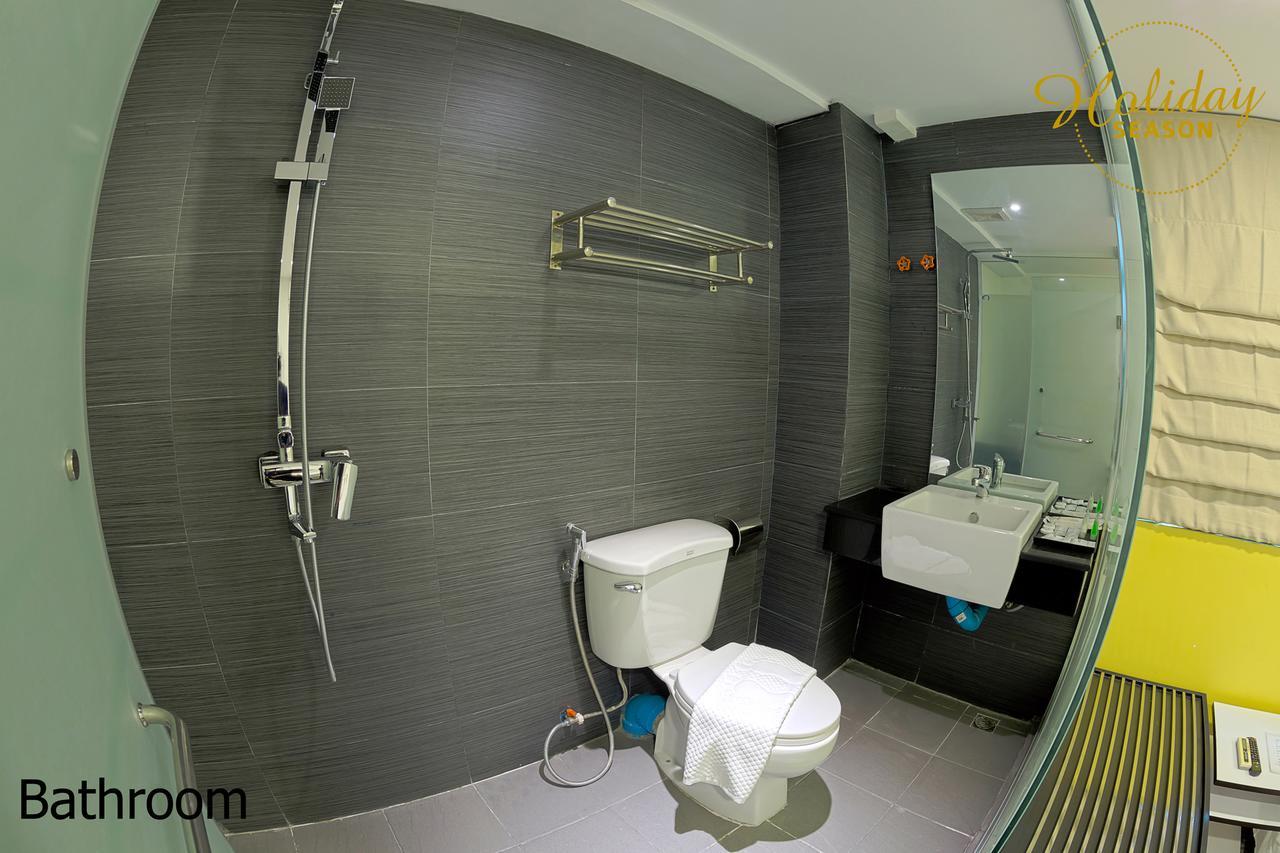 Holiday Season Motel Yangon Ngoại thất bức ảnh